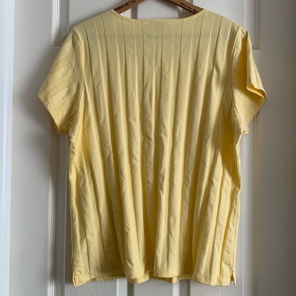 Denim & Co. Women’s Yellow Top size IX - Picture 9 of 13
